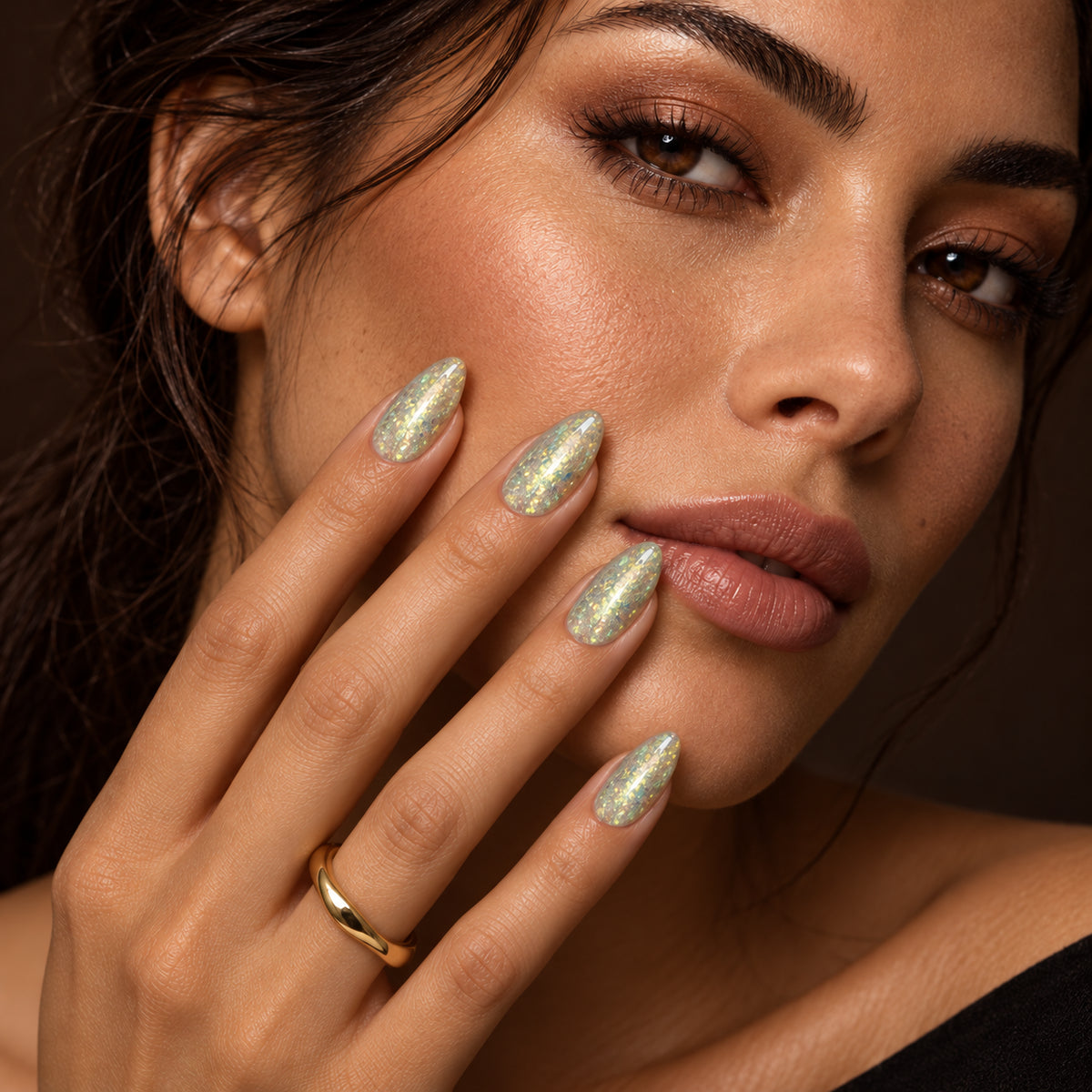 Nagels bij het gezicht — DIVA Gellak Marbella Beach 6 ml