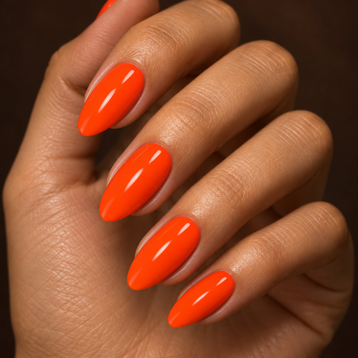 Nagels van dichtbij — DIVA Gellak Neon Orangerie 10 ml