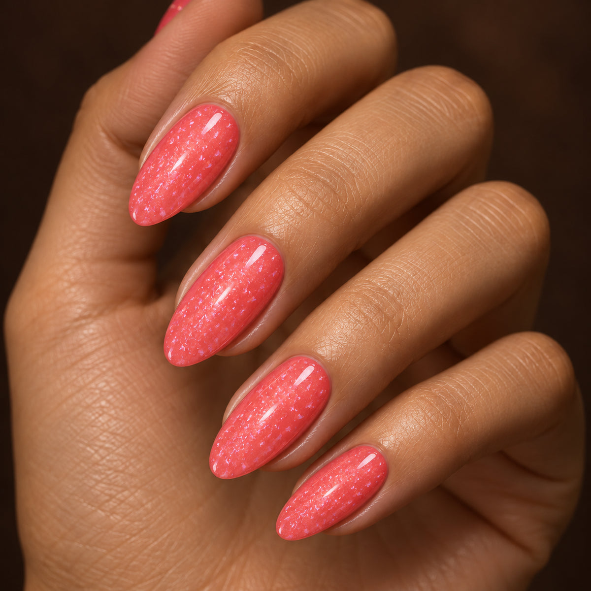 Nagels van dichtbij — DIVA Gellak Pink Riot 10 ml