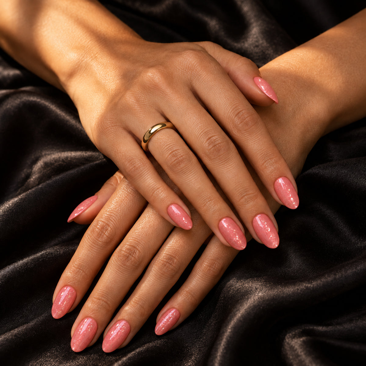 Handen op zijde — DIVA Gellak Soft Punch 10 ml