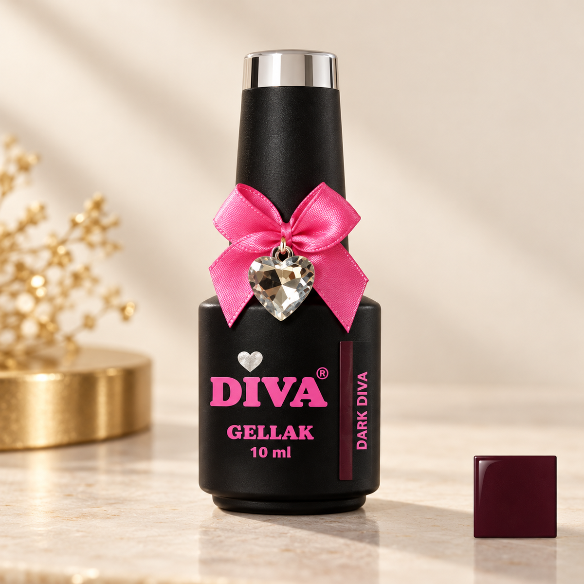 Productfoto met kleurstaal — Dark Diva (Collection Love At First Sight)