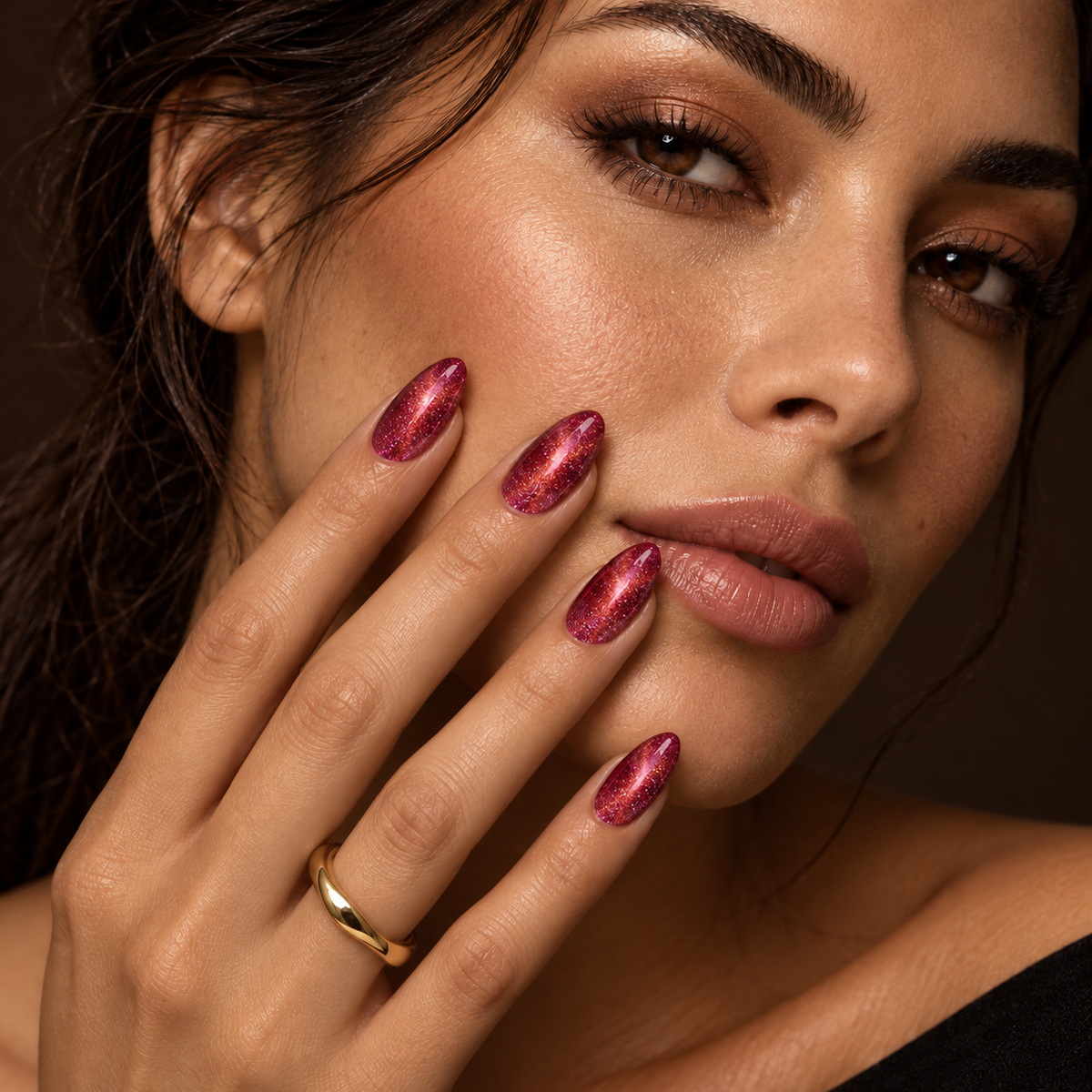 Nagels bij het gezicht — DIVA Gellak Cat Eye Lumi Lavender 10 ml #