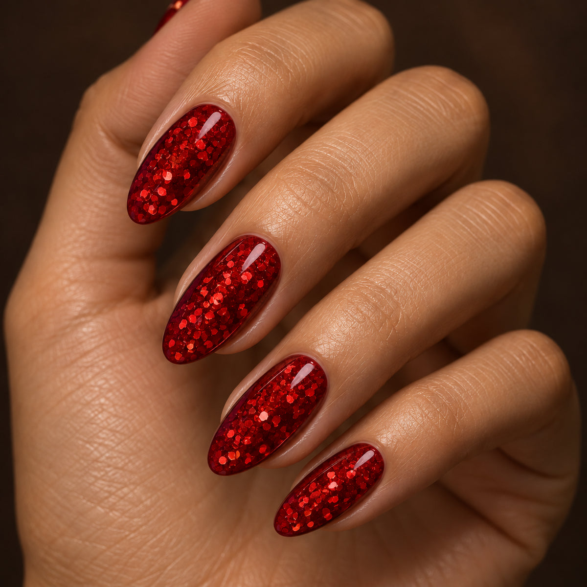 Nagels van dichtbij — DIVA Gellak Cherry Trigger 10 ml