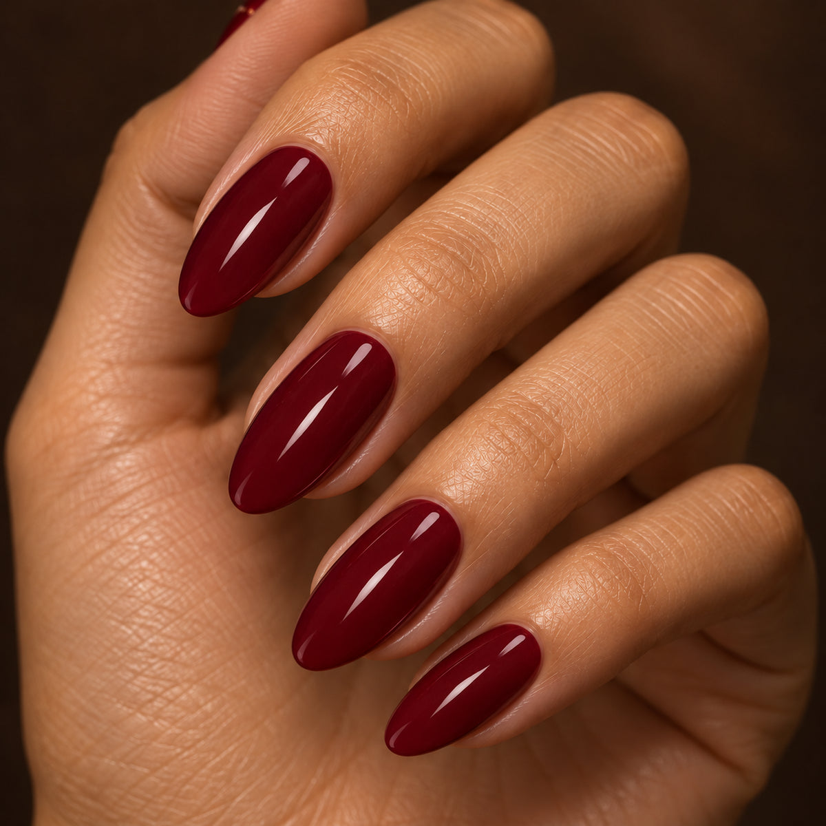 Nagels van dichtbij — DIVA Gellak Date Night Danger 10 ml
