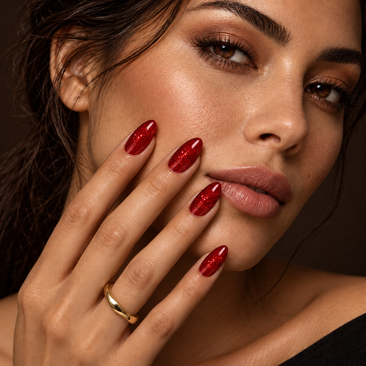 Nagels bij het gezicht — DIVA Gellak Hot Party Chick 10 ml