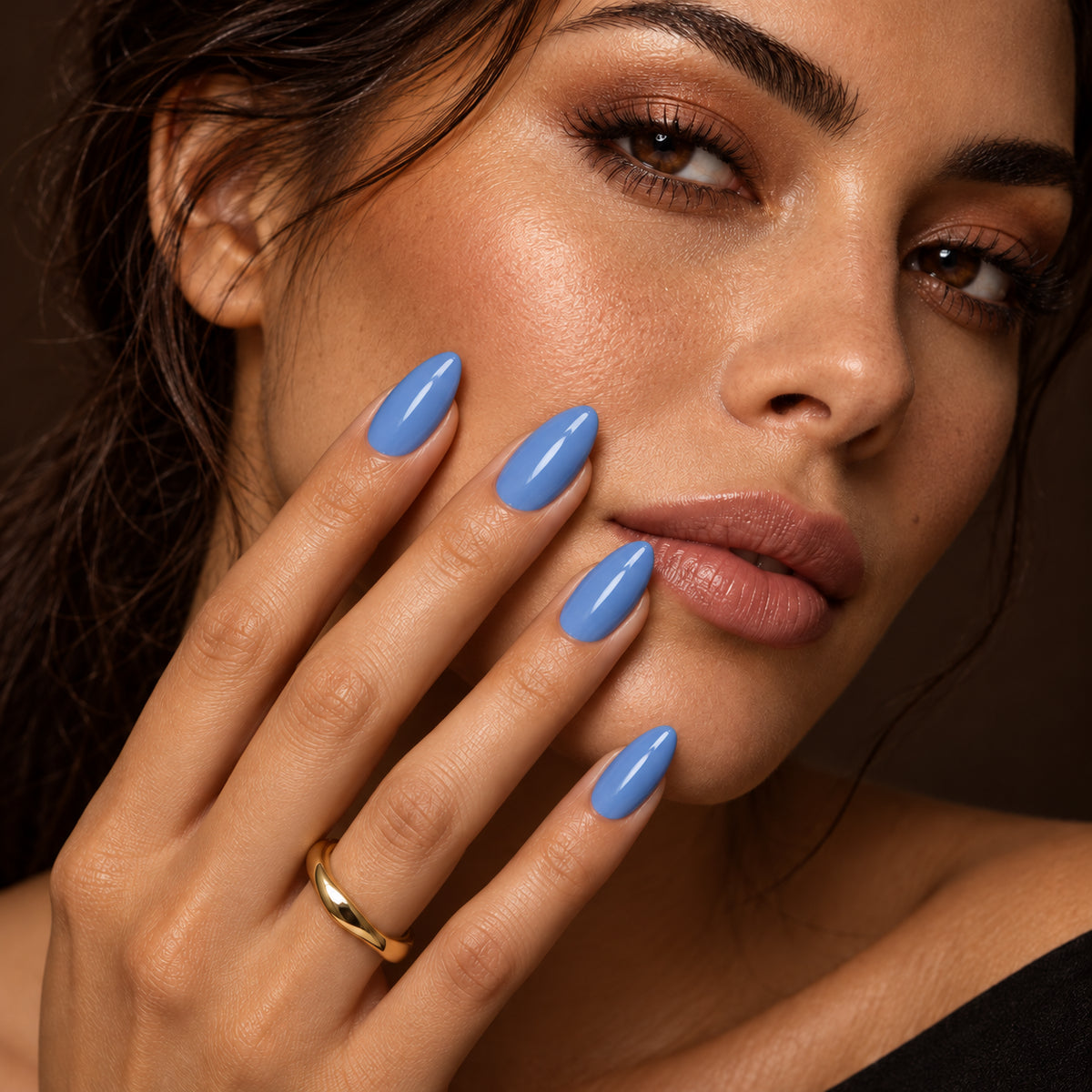 Nagels bij het gezicht — DIVA Gellak Rebel Aqua 10 ml