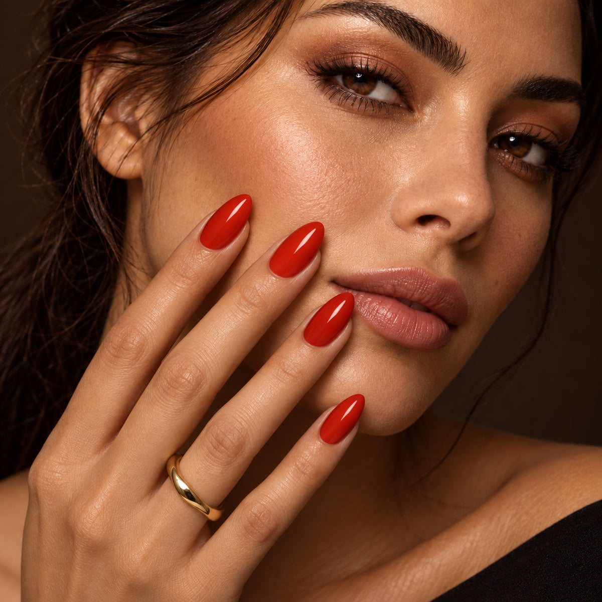 Nagels bij het gezicht — DIVA Gellak Temptation 10 ml