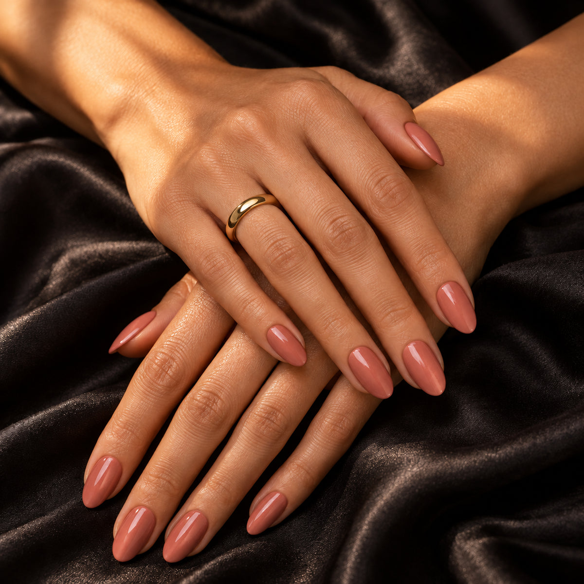 Handen op zijde — DIVA One Coat Gellak Cozy Sunset 6 ml