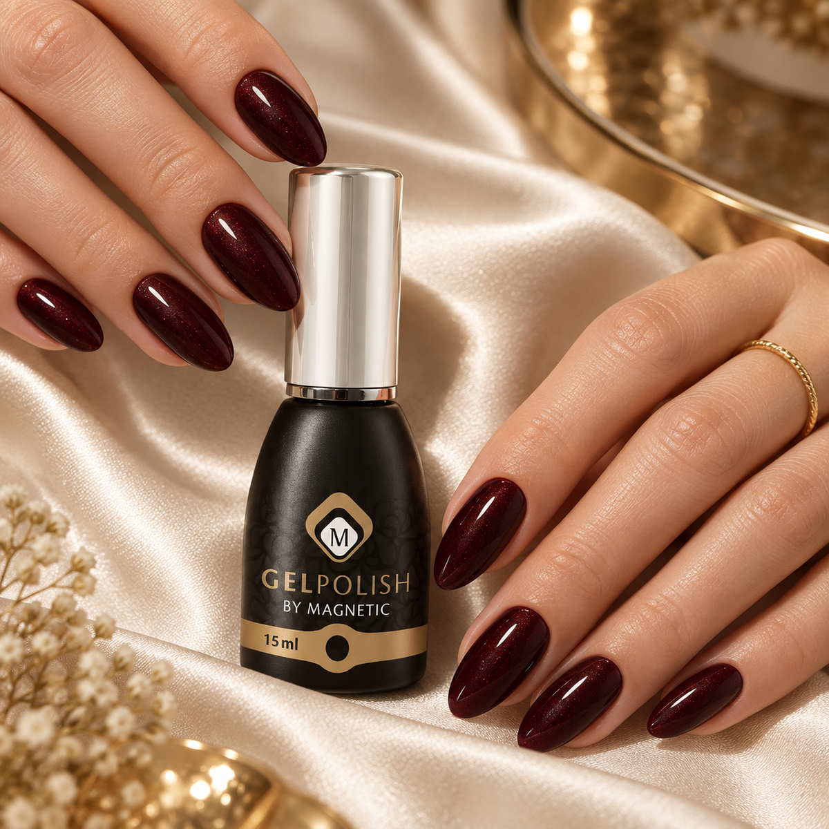 Handen op zijde — Gelpolish Alina Red 15 ml