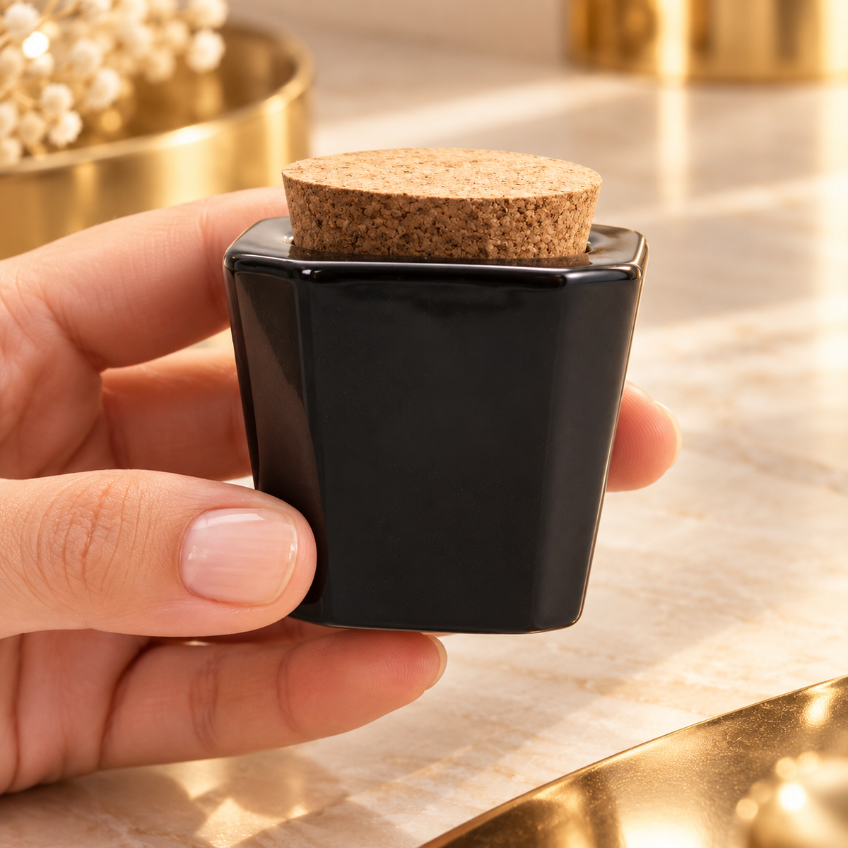 Product in de hand — Large Dappendish Black Square